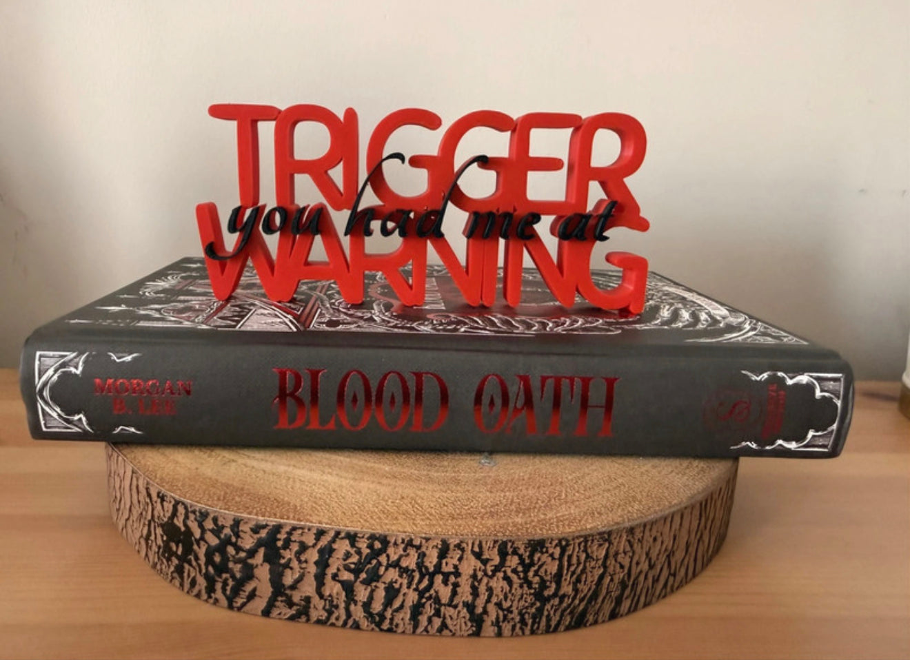 Trigger Warning Shelf Sign – 3D Printed Bookshelf Decor